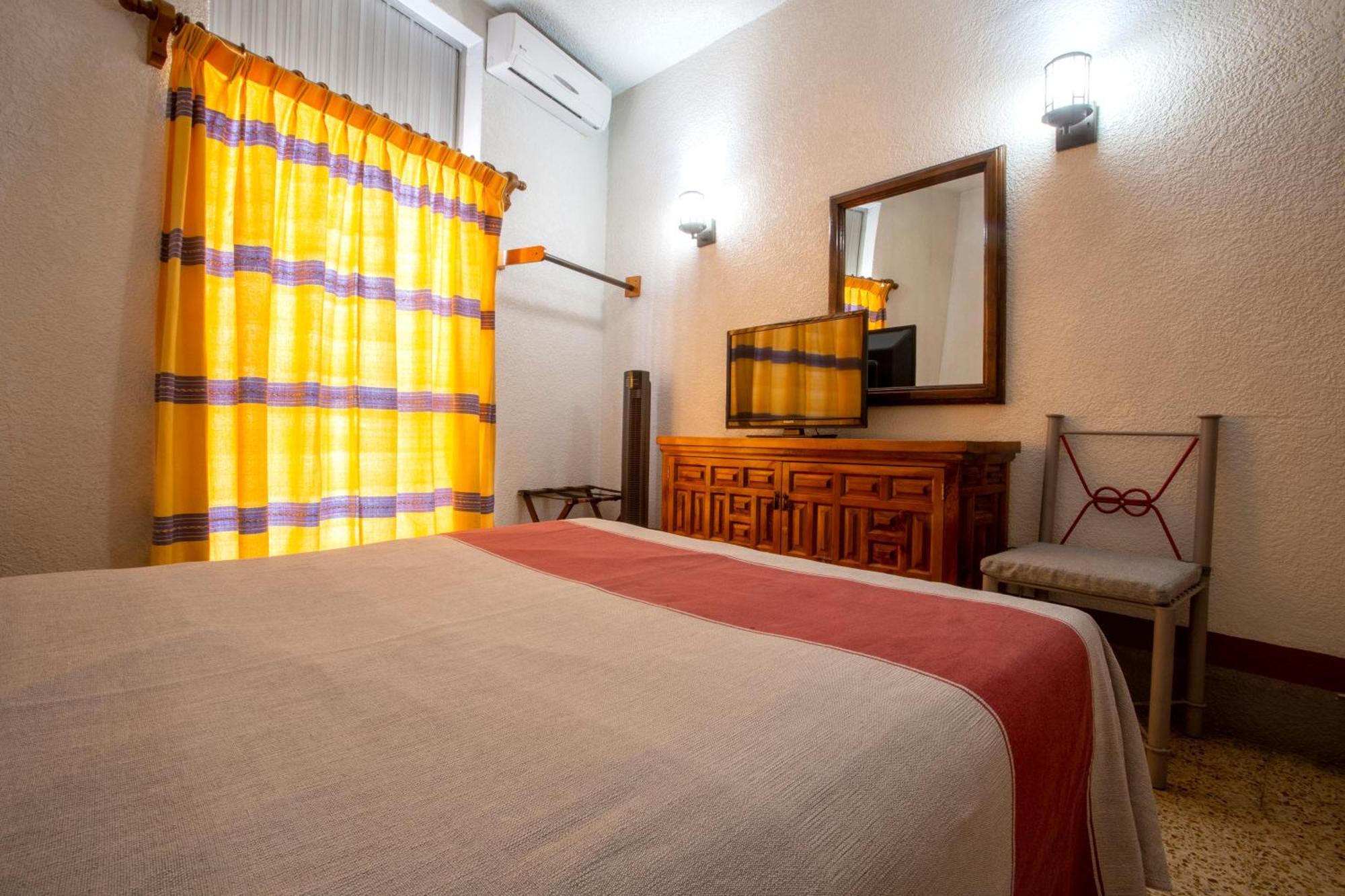 Hotel Posada El Cid Oaxaca Экстерьер фото