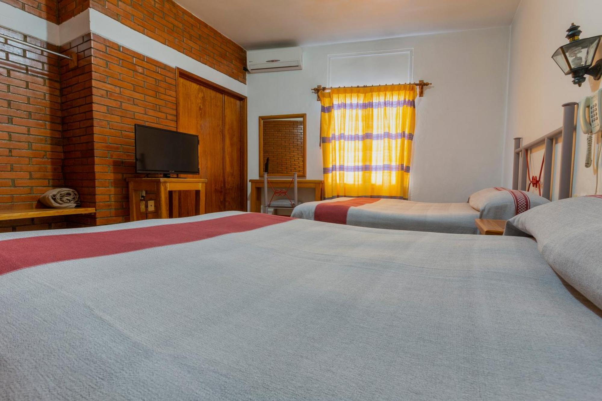 Hotel Posada El Cid Oaxaca Экстерьер фото