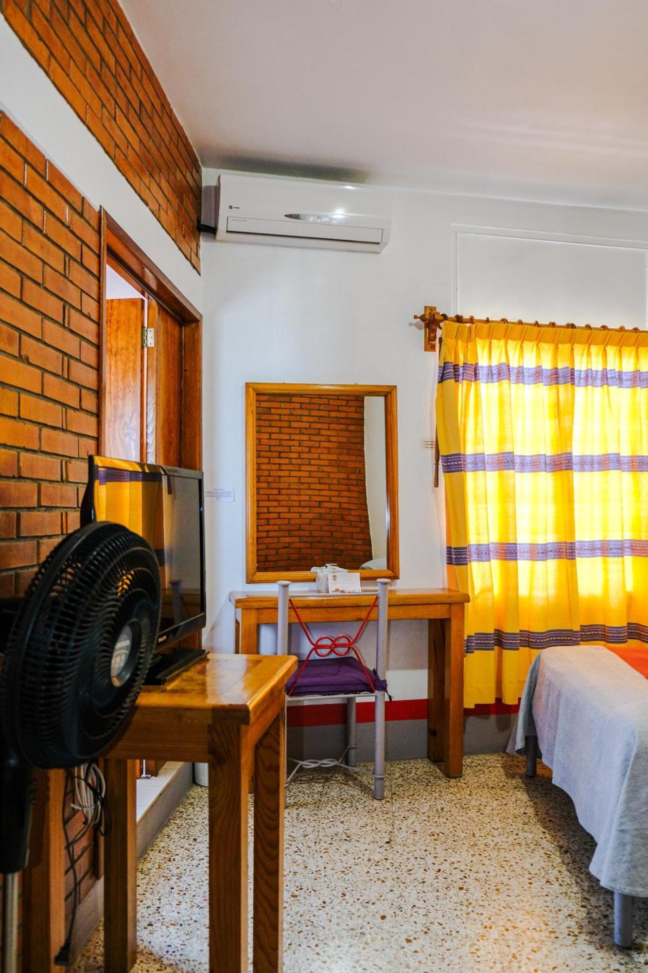 Hotel Posada El Cid Oaxaca Экстерьер фото
