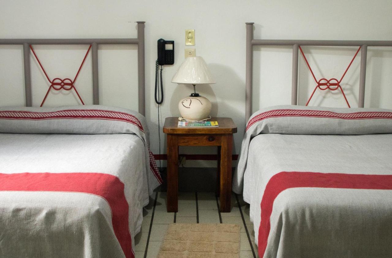 Hotel Posada El Cid Oaxaca Экстерьер фото
