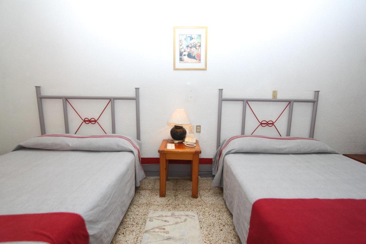 Hotel Posada El Cid Oaxaca Экстерьер фото