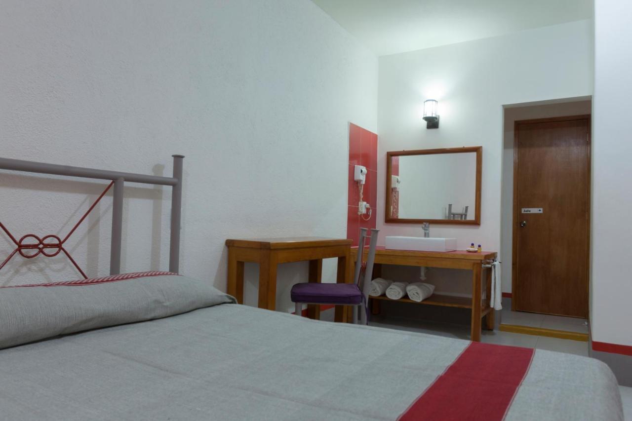 Hotel Posada El Cid Oaxaca Экстерьер фото
